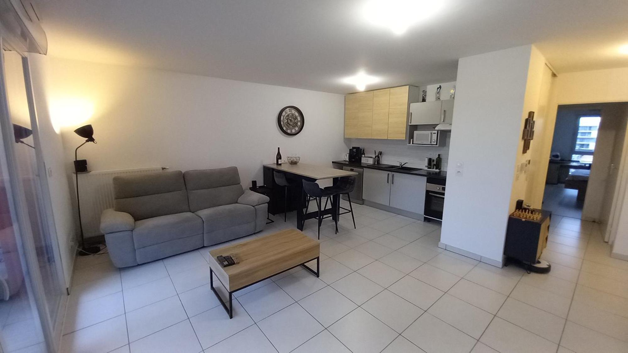 Apartment Le Barbusse Lyon-t3-garage-terrasse-3 Lits-home Cinema *