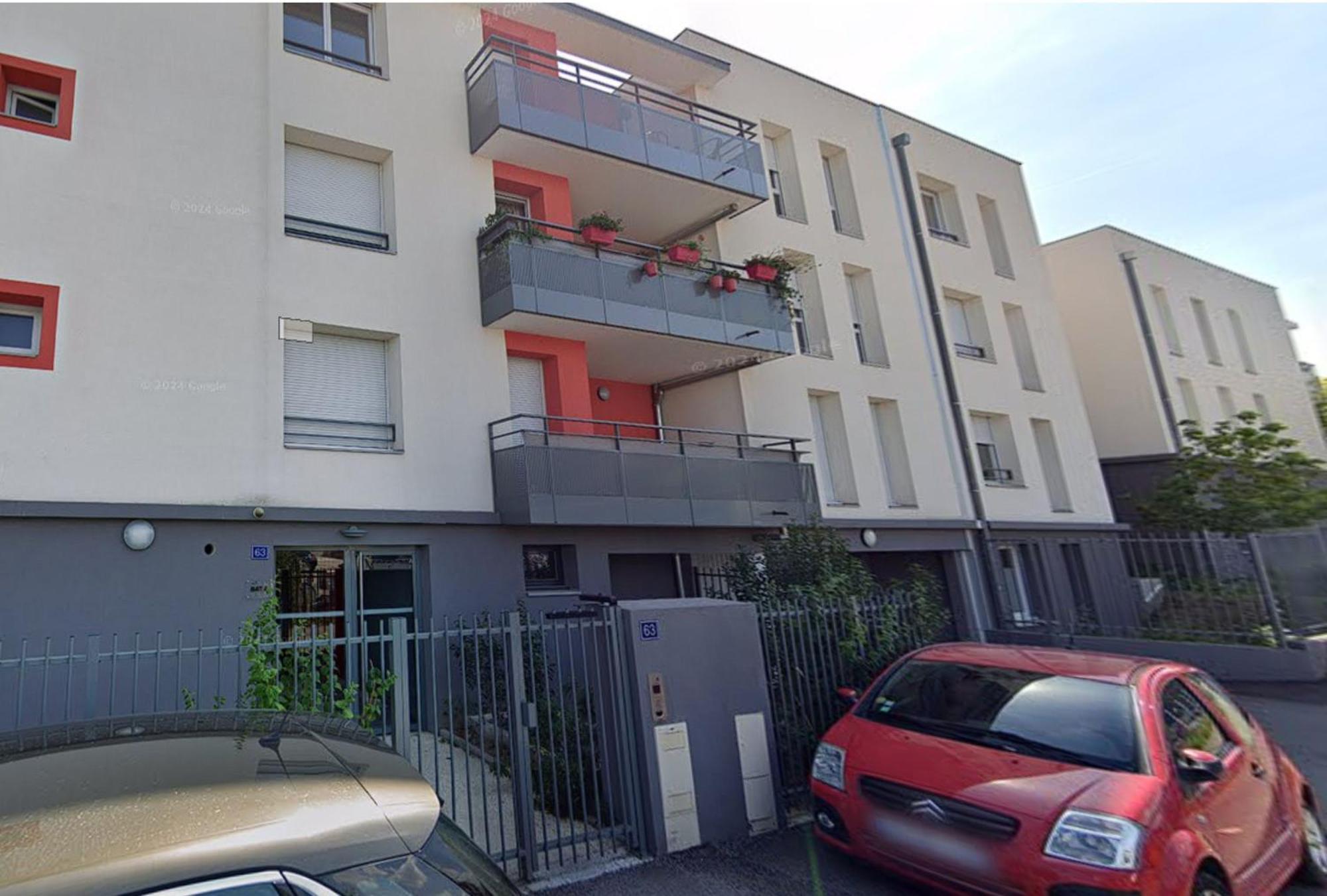 Le Barbusse Lyon-t3-garage-terrasse-3 Lits-home Cinema