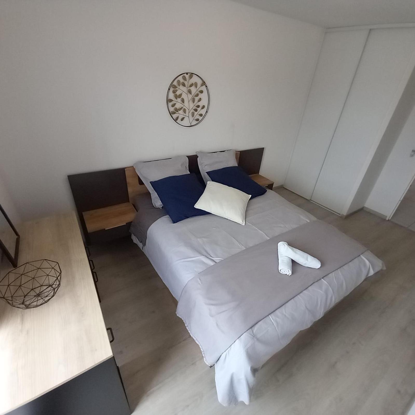 Le Barbusse Lyon-t3-garage-terrasse-3 Lits-home Cinema Apartment